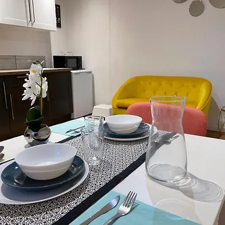 T1 Bis Cosy Proche Gare Апартаменты